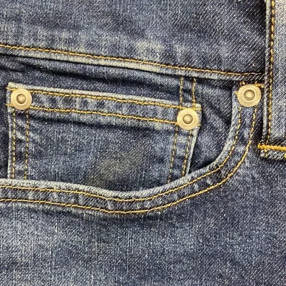 J. Crew 1040 Athletic-fit stretch jean in one-year wash - Picture 4 of 6